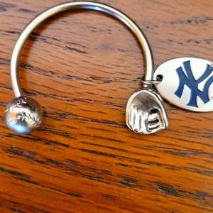 NY Yankees Silver Key Ring